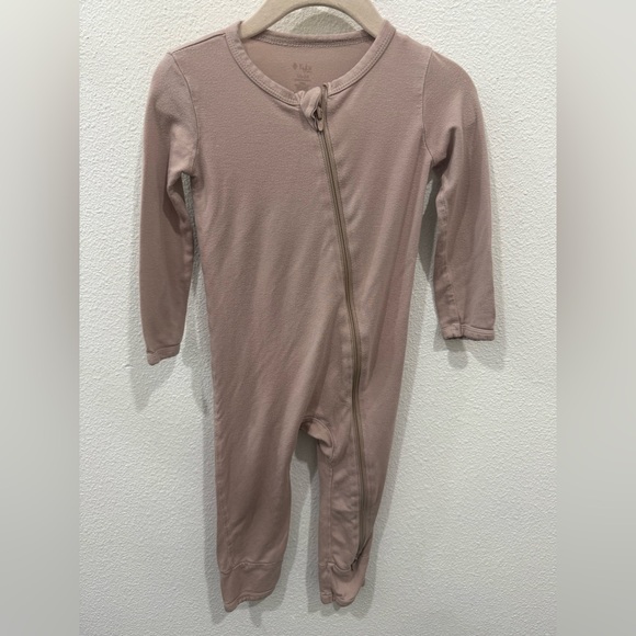Kyte BABY Zippered Romper- soft brown color 18-24m - Picture 1 of 3